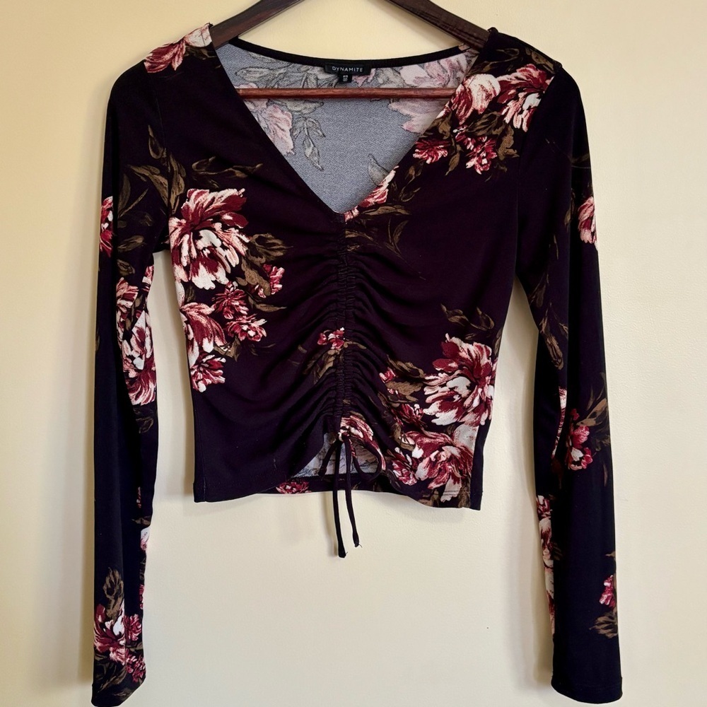 Dynamite| Burgundy on Black Floral Ruched Knit Top Sz S